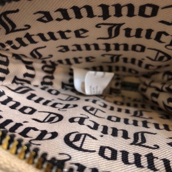 Juicy Couture Retro Vibe Liquorice & Angel Heart Zip Around Wristlet NWT - Picture 12 of 15